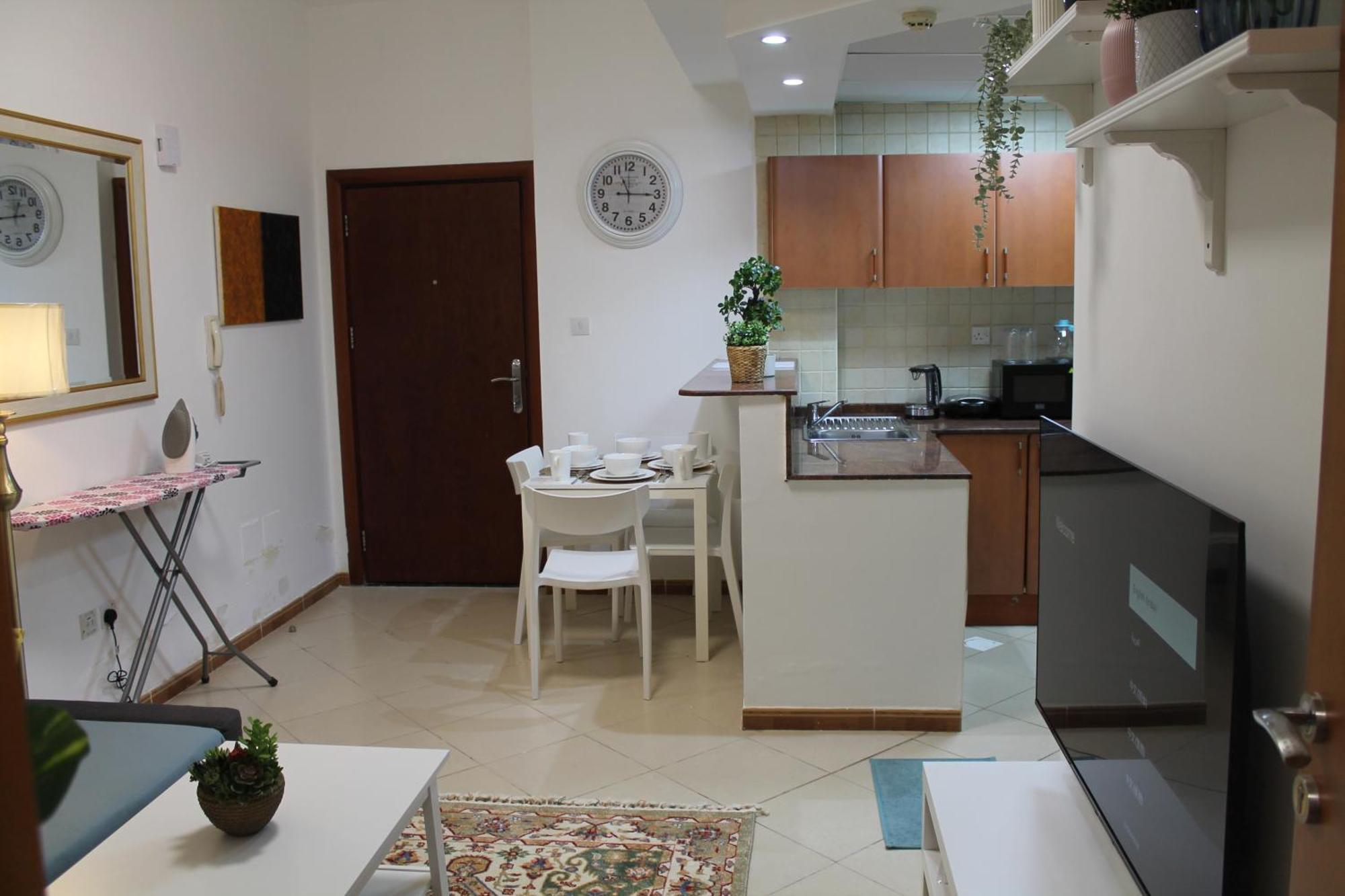 Newly Furnished Cozy 1 Bedroom Apartment Close To Jbr Beach And Metro Dubai Exterior foto